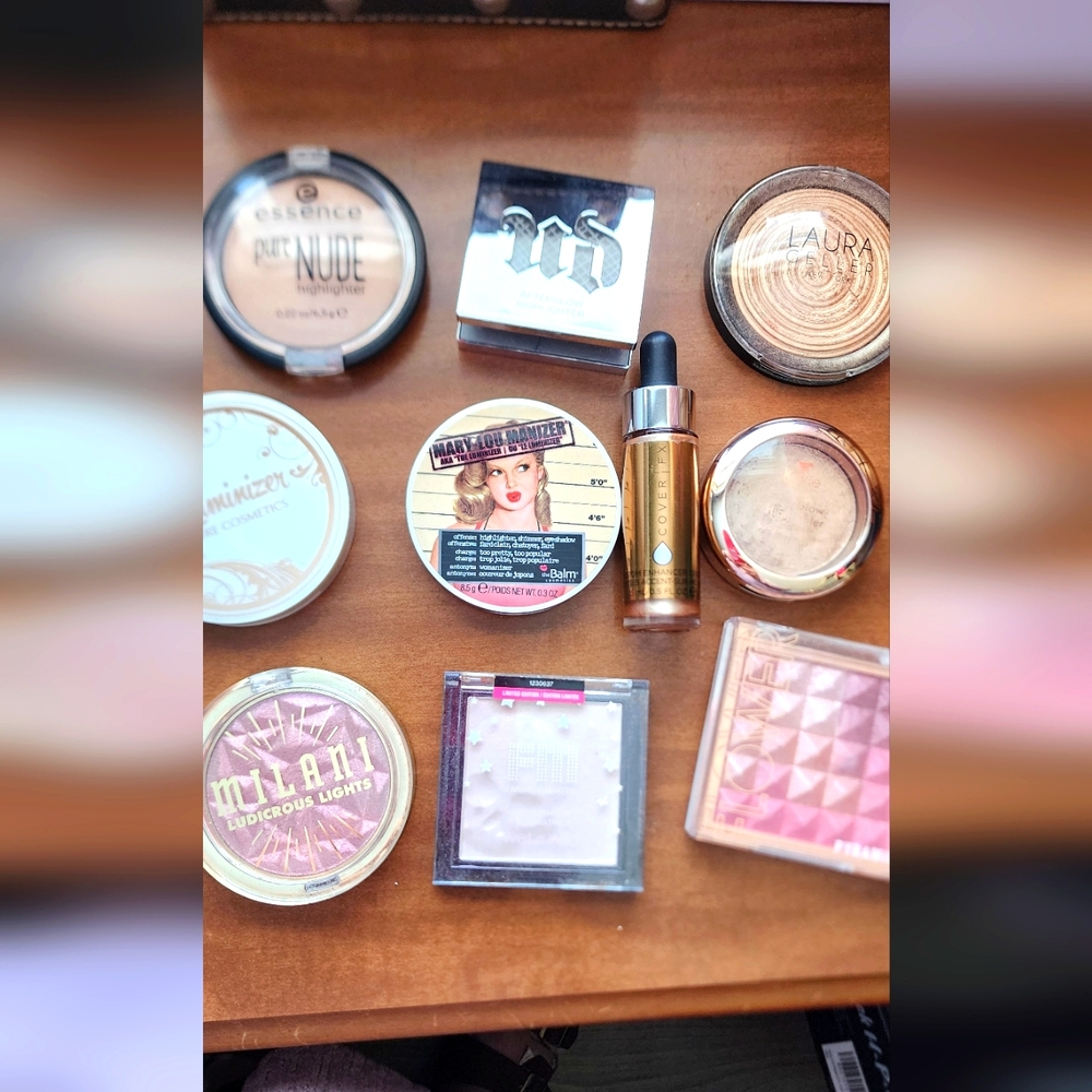 Bundle of highlighters 5/$25 👝